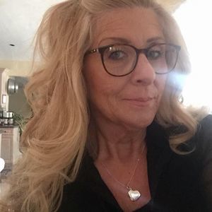 Meet your Posher, Jennie